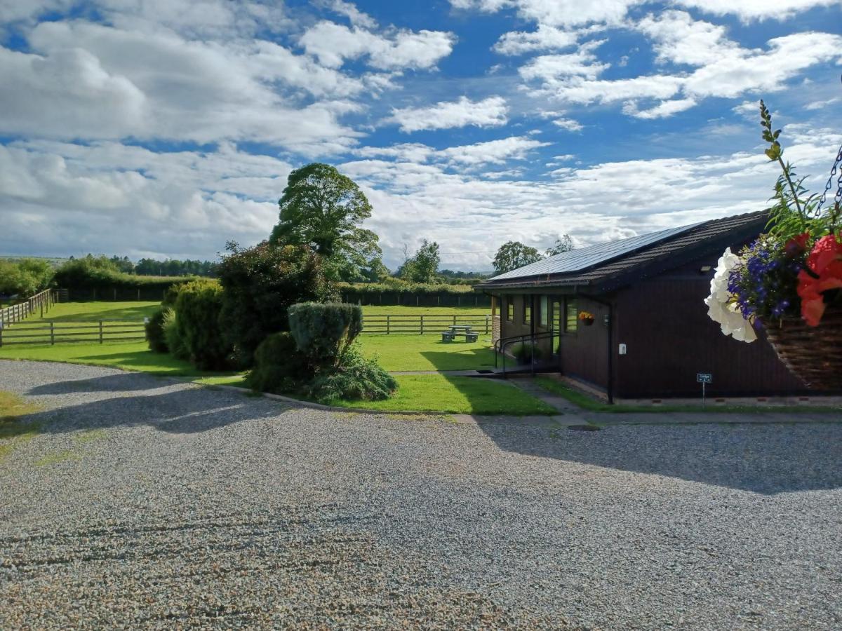 Green View Lodges Wigton Exterior photo