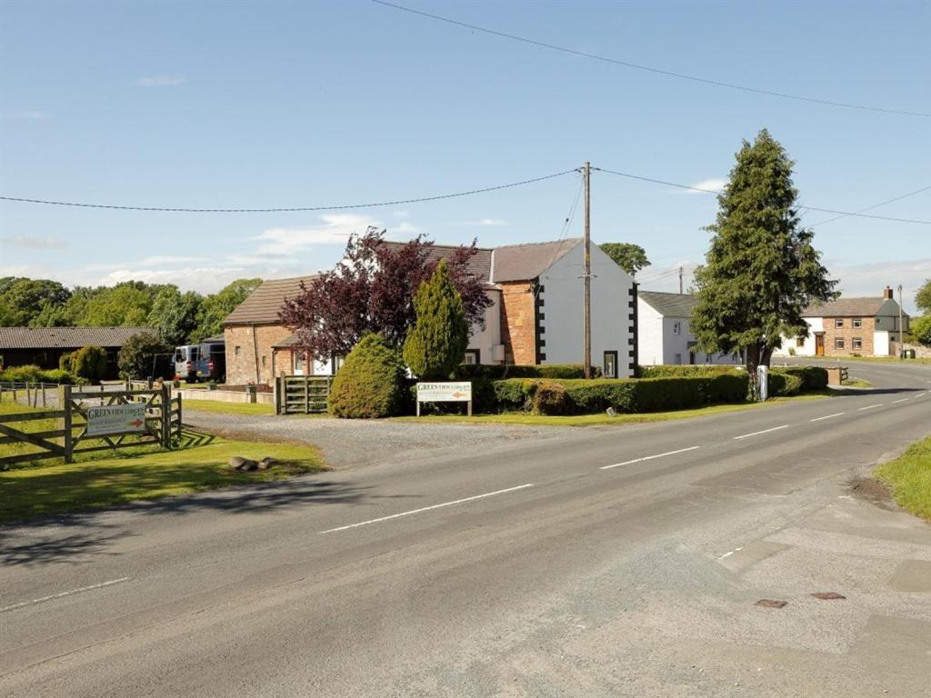 Green View Lodges Wigton Exterior photo