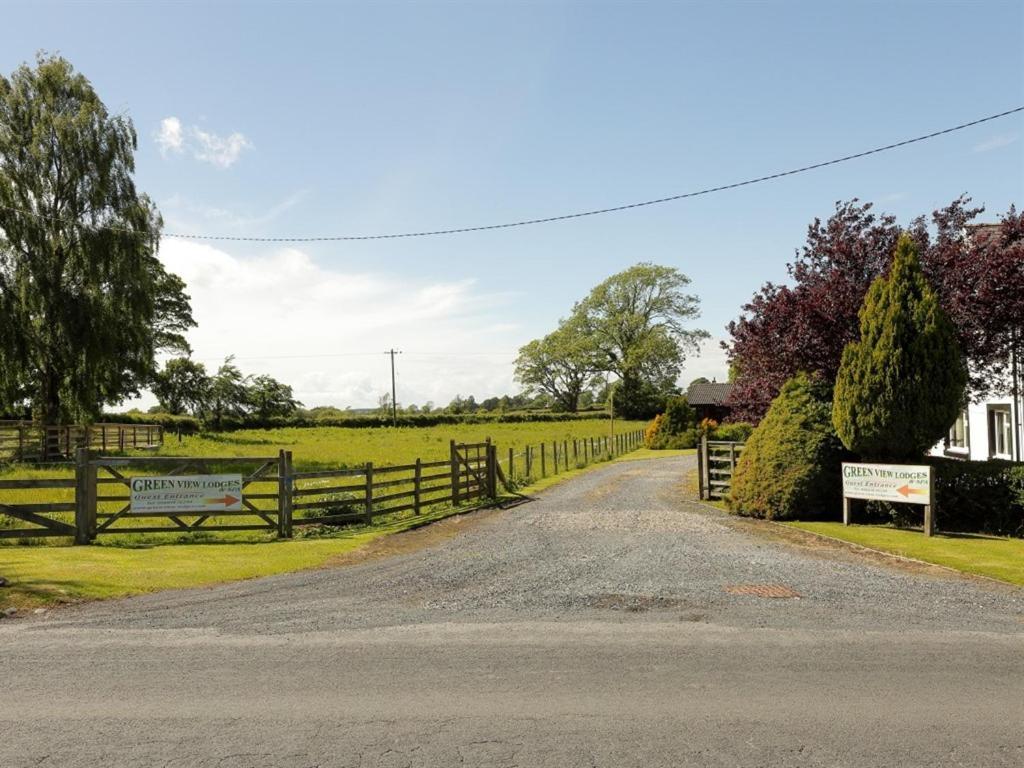 Green View Lodges Wigton Exterior photo