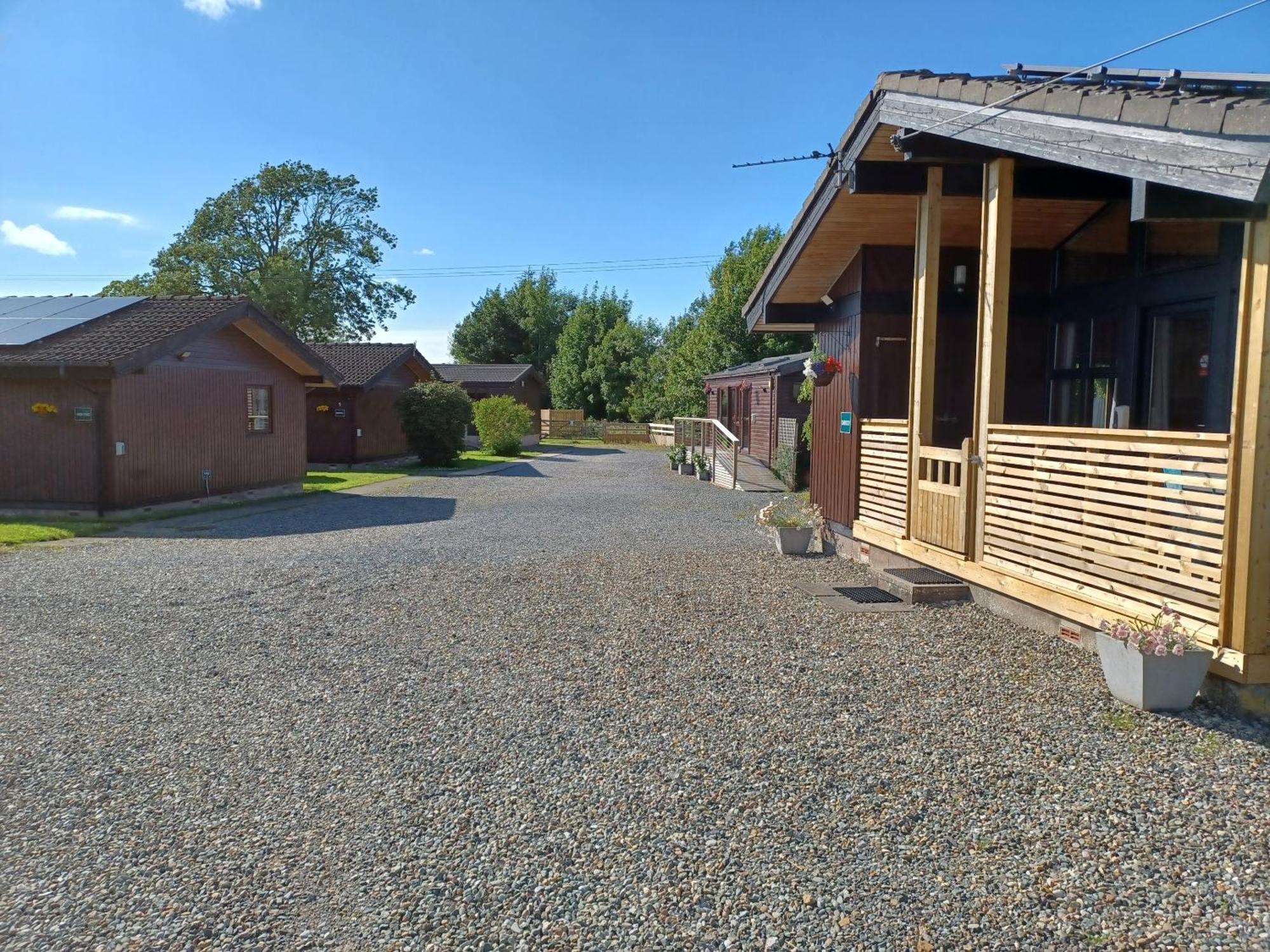 Green View Lodges Wigton Exterior photo